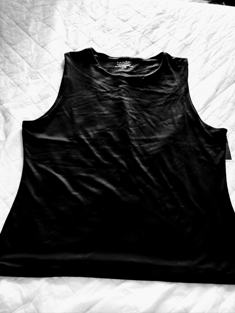 Women's Black Sleeveless Tank Top